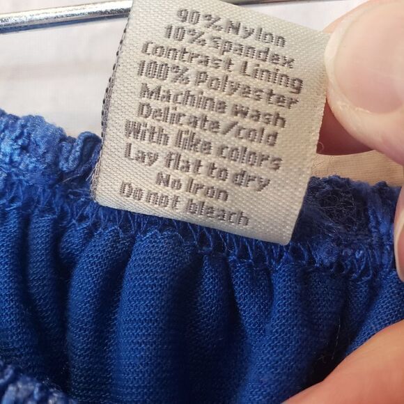 LILDY Full Lace On/Off-Shoulder Tunic Top - Picture 9 of 10